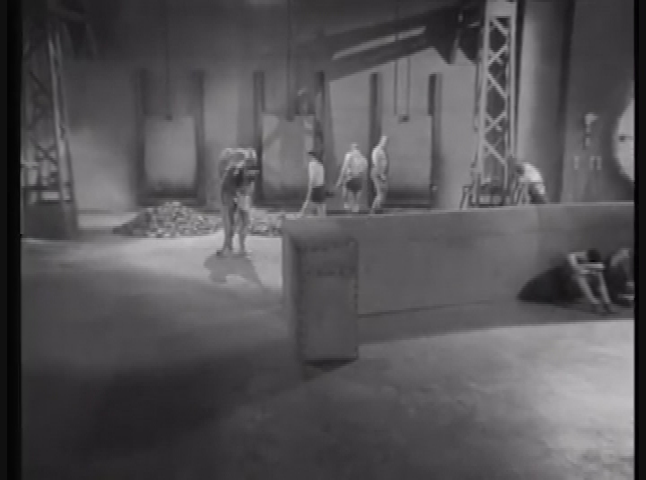 Saturday Serials:  Flash Gordon Space Soldiers pt. 8