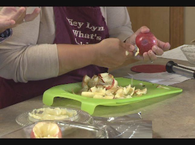 Hey Lynn, What's Cookin'?: Apple of My Eye