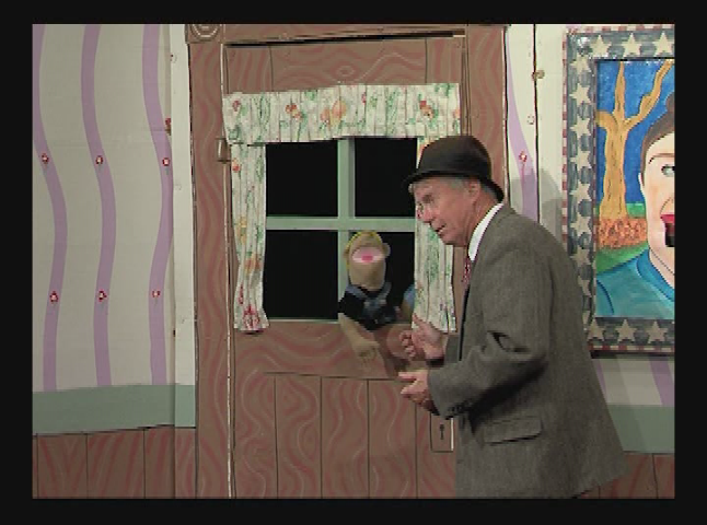 Uncle Ducky Show: Going to the Dogs